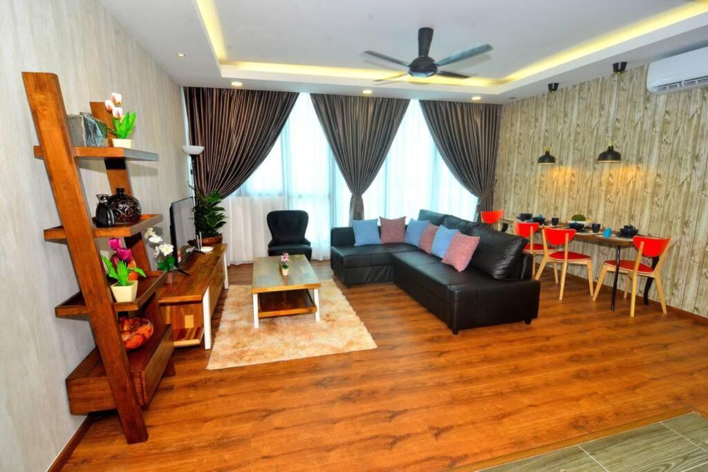 Vivacity Jazz Suite New Luxury Cozy Home A13 Kuching Kültér fotó